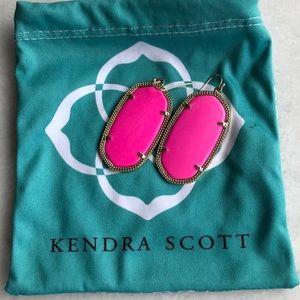 Kendra Scott Danielle Earrings Hot Pink